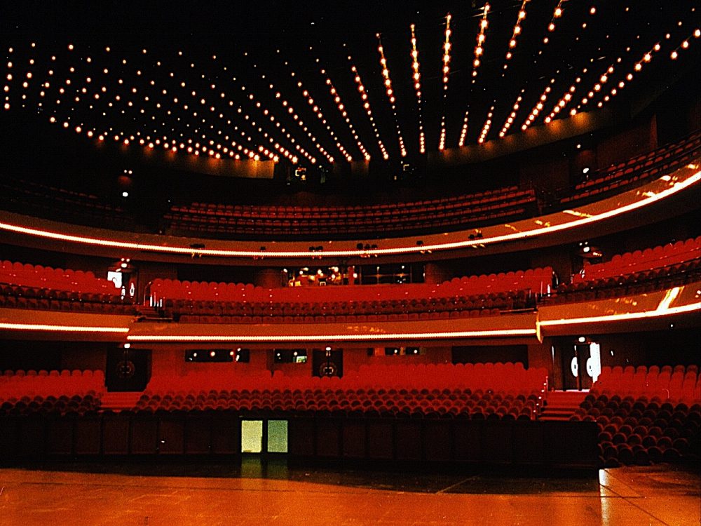1983 Muziektheater, Amsterdam Dynamisch Lichtplafond